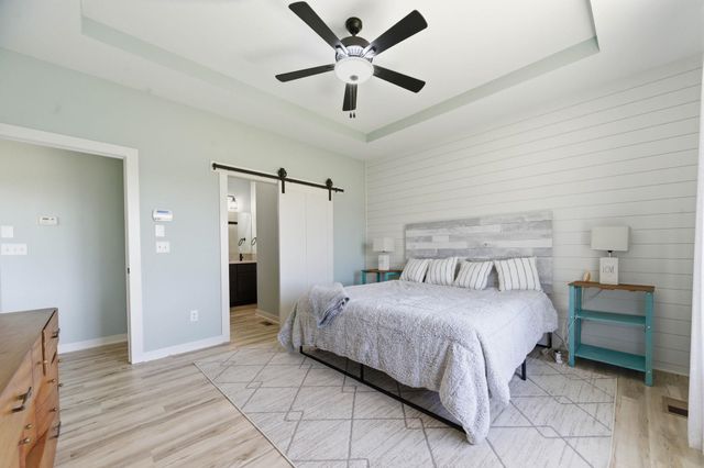 2501 E Thunder, Wichita, KS 67219