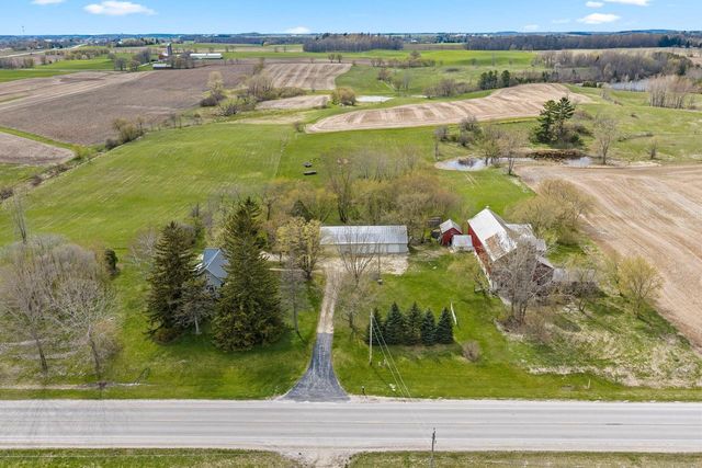 1202 County Road S, Manitowoc, WI 54220