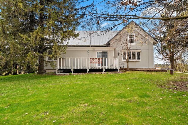 1202 County Road S, Manitowoc, WI 54220