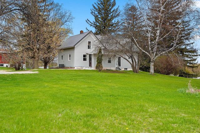 1202 County Road S, Manitowoc, WI 54220