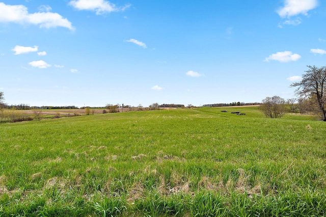 1202 County Road S, Manitowoc, WI 54220