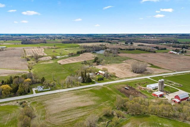 1202 County Road S, Manitowoc, WI 54220