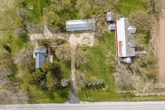 1202 County Road S, Manitowoc, WI 54220