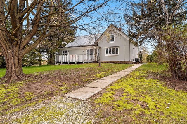 1202 County Road S, Manitowoc, WI 54220