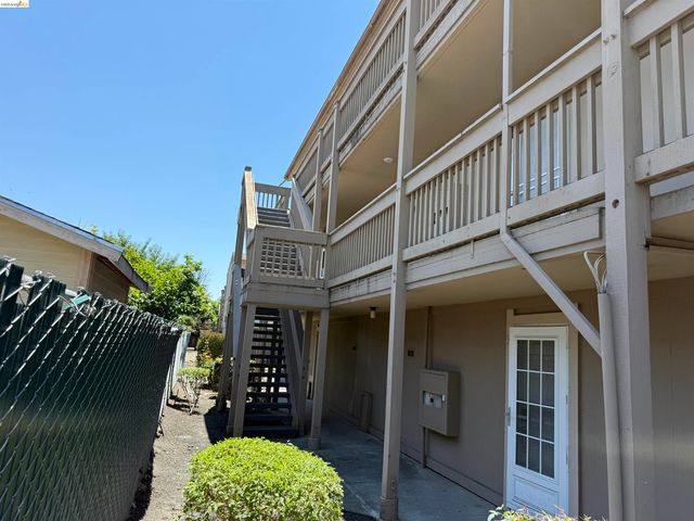 260 Industrial Pkwy 38, Hayward, CA 94544