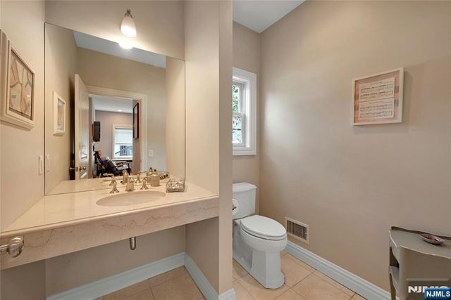 921 Broadway, Norwood, NJ 07648