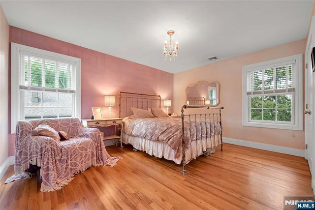 921 Broadway, Norwood, NJ 07648