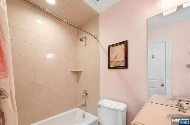 921 Broadway, Norwood, NJ 07648