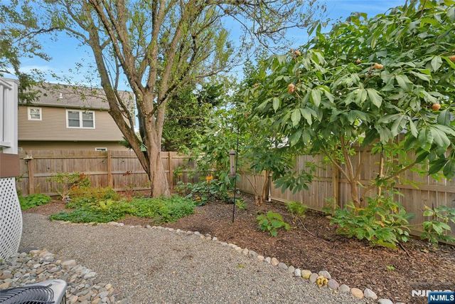 921 Broadway, Norwood, NJ 07648