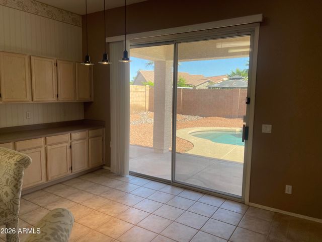 6792 W LINDA Lane, Chandler, AZ 85226