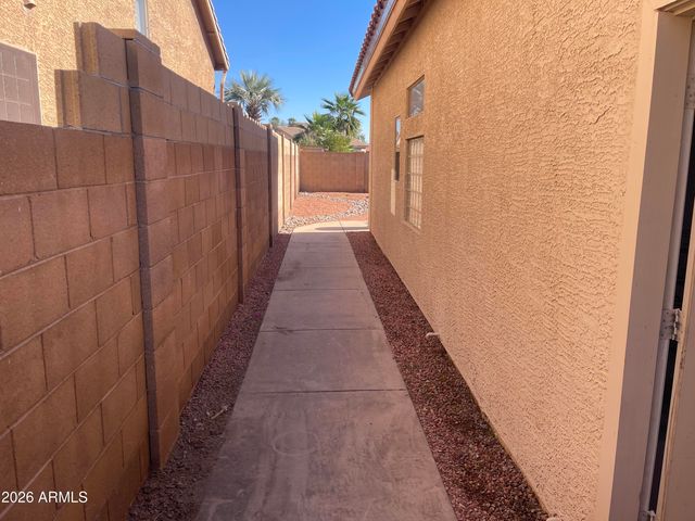 6792 W LINDA Lane, Chandler, AZ 85226