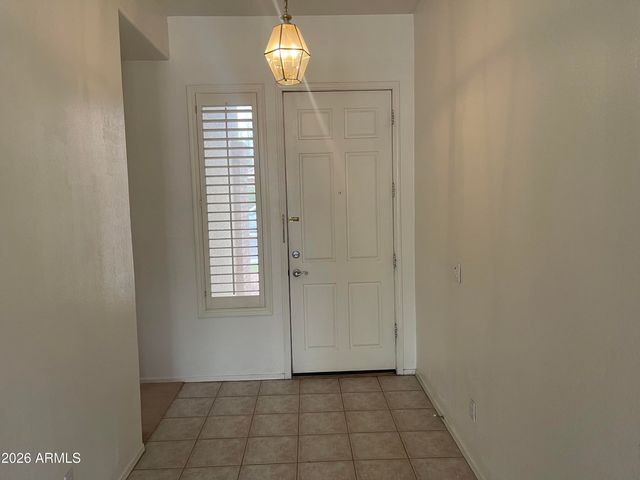 6792 W LINDA Lane, Chandler, AZ 85226