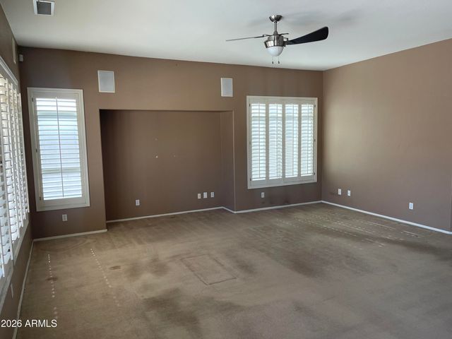 6792 W LINDA Lane, Chandler, AZ 85226