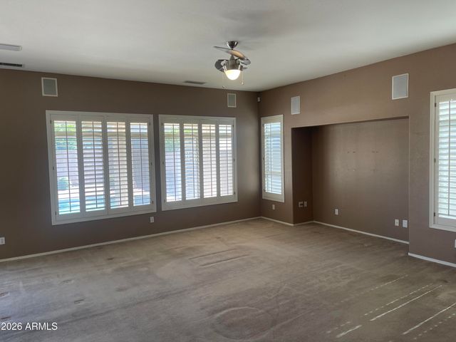 6792 W LINDA Lane, Chandler, AZ 85226