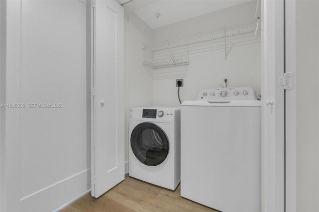 1155 Brickell Bay Dr 2308, Miami, FL 33131