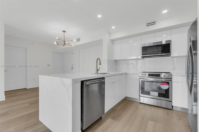 1155 Brickell Bay Dr 2308, Miami, FL 33131