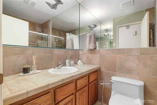 707 Harvest Road, Bothell, WA 98012