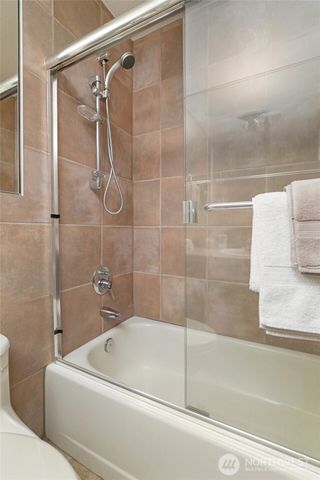 707 Harvest Road, Bothell, WA 98012