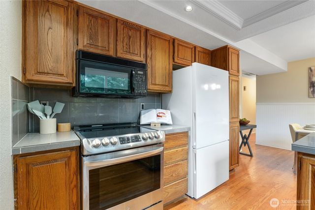 707 Harvest Road, Bothell, WA 98012