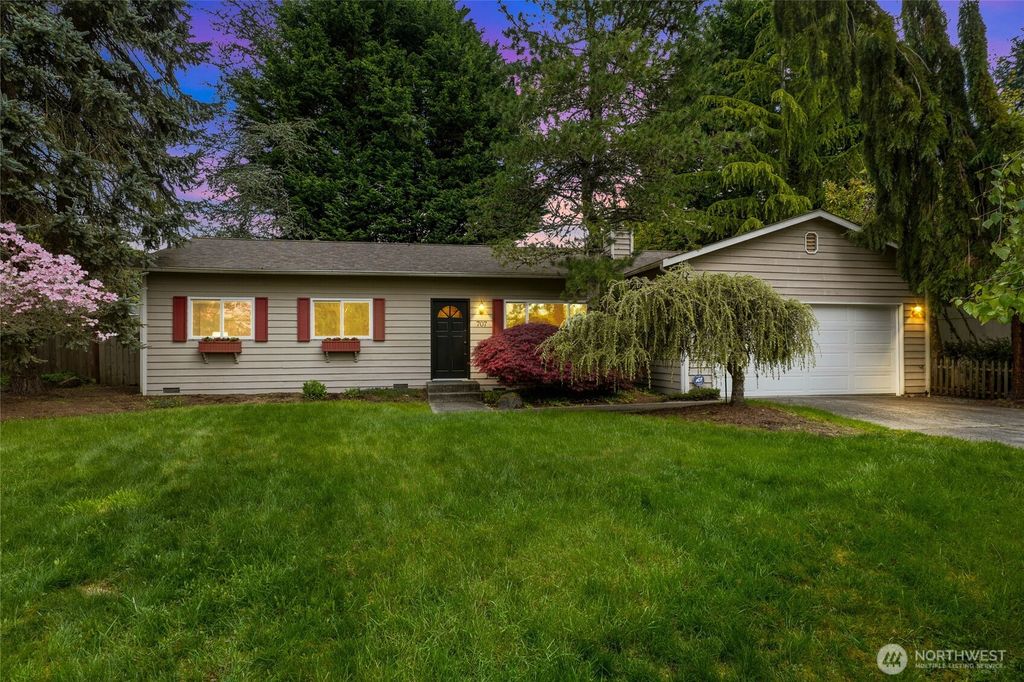 707 Harvest Road, Bothell, WA 98012