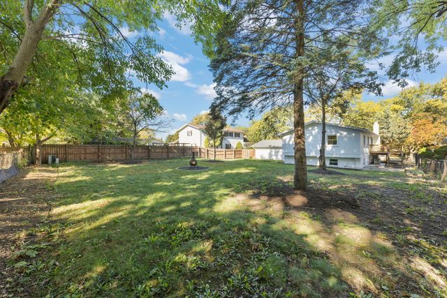 713 Ridgeview Street, Downers Grove, IL 60516