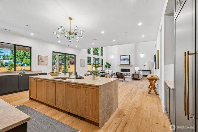 11419 109th Avenue NE, Kirkland, WA 98033