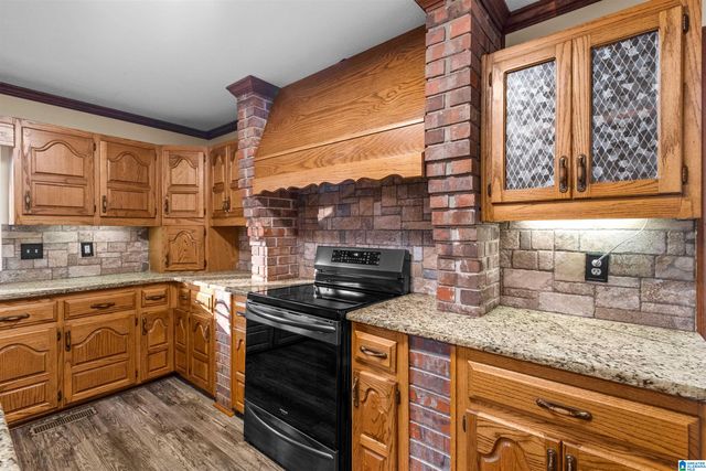 911 SIBERT CIRCLE, Glencoe, AL 35905