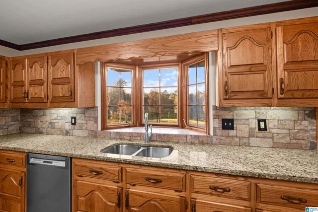 911 SIBERT CIRCLE, Glencoe, AL 35905