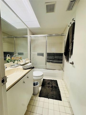 2638 SE 21st Ct 205-C, Homestead, FL 33035