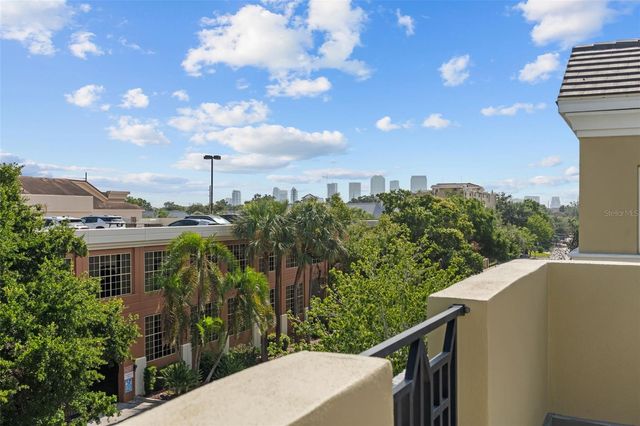 2419 VICTORIA GARDENS LANE, Tampa, FL 33609
