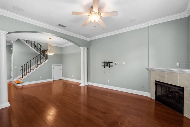 2419 VICTORIA GARDENS LANE, Tampa, FL 33609