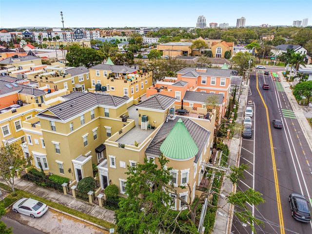 2419 VICTORIA GARDENS LANE, Tampa, FL 33609