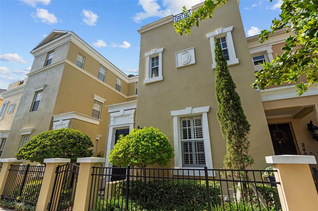 2419 VICTORIA GARDENS LANE, Tampa, FL 33609