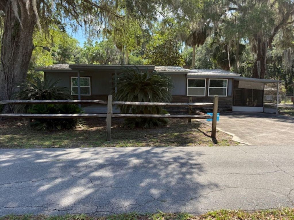 3189 CR 419, Lake Panasoffkee, FL 33538