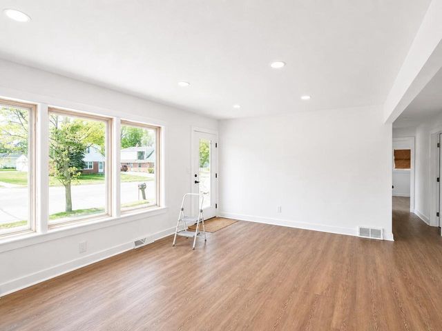 4621 39th AVENUE, Kenosha, WI 53144