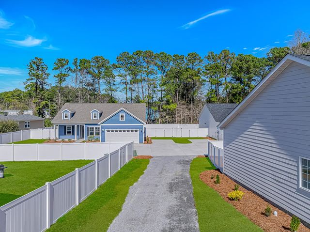 37 Love Ln., Pawleys Island, SC 29585