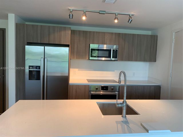 201 SW 17th Road 310, Miami, FL 33129