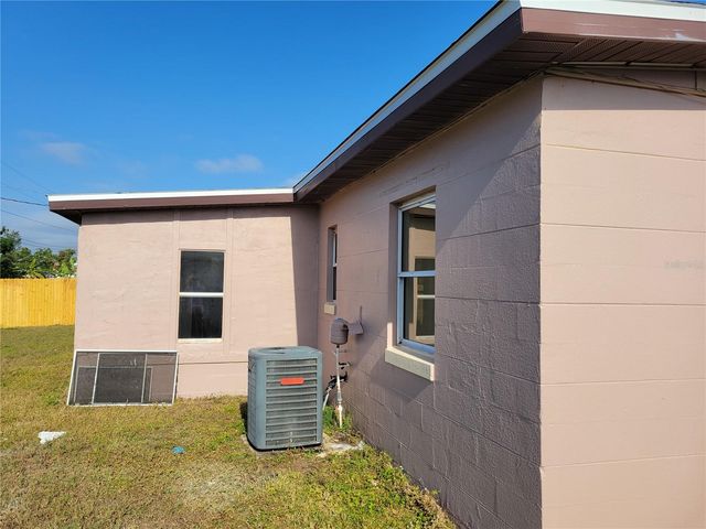 3381 WESTLUND TERRACE, Port Charlotte, FL 33952