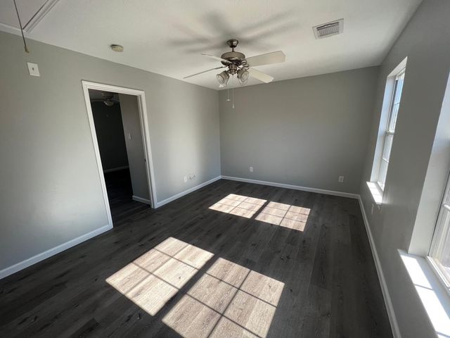 19451 Nasworthy Drive, Tomball, TX 77375