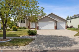 4315 53rd Street S, Fargo, ND 58104