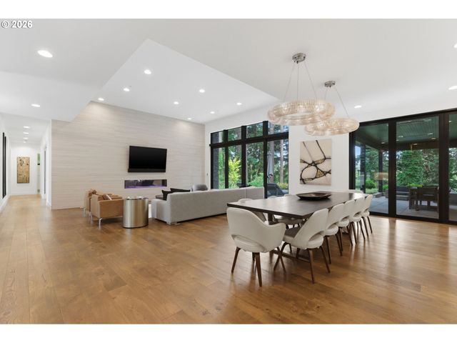 5410 WASHINGTON Ct, Lake Oswego, OR 97035
