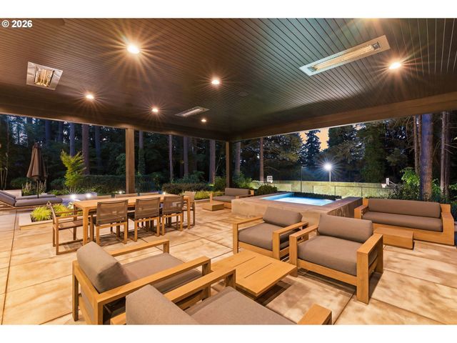 5410 WASHINGTON Ct, Lake Oswego, OR 97035