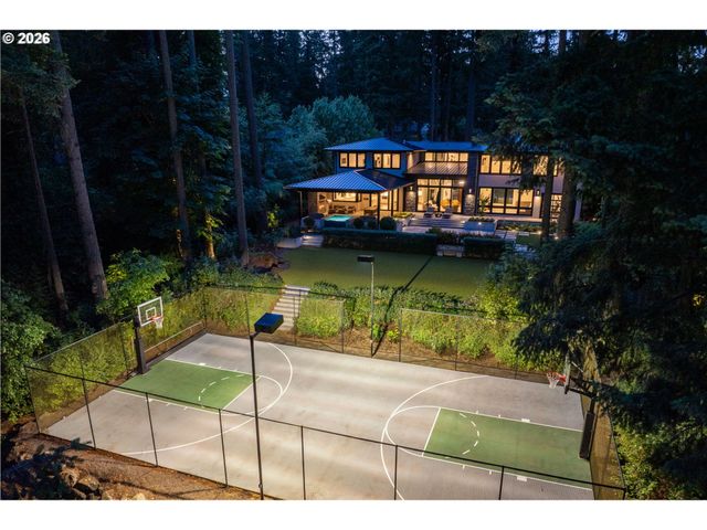 5410 WASHINGTON Ct, Lake Oswego, OR 97035