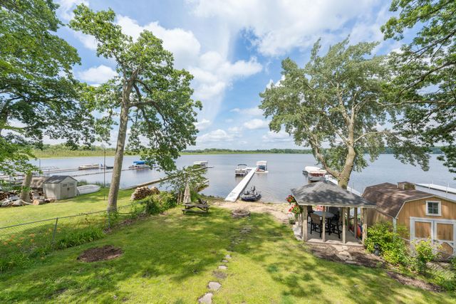 1153 Wall Lake Drive, Delton, MI 49046