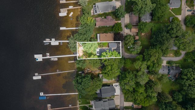 1153 Wall Lake Drive, Delton, MI 49046