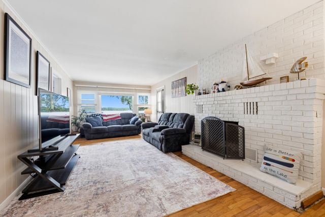 1153 Wall Lake Drive, Delton, MI 49046