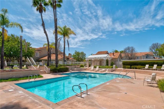 55 Via Cresta, Rancho Santa Margarita, CA 92688