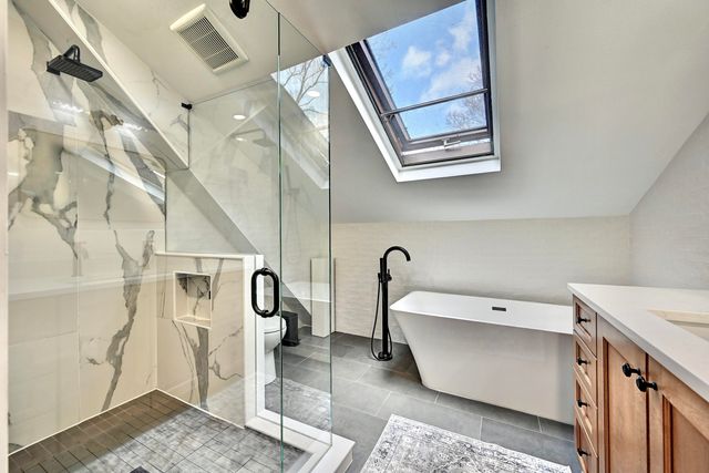 13 Kennedy Road, Fort Wright, KY 41011