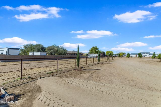 37522 N 7TH Avenue, Phoenix, AZ 85086