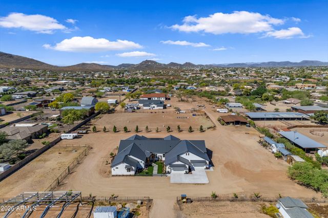 37522 N 7TH Avenue, Phoenix, AZ 85086